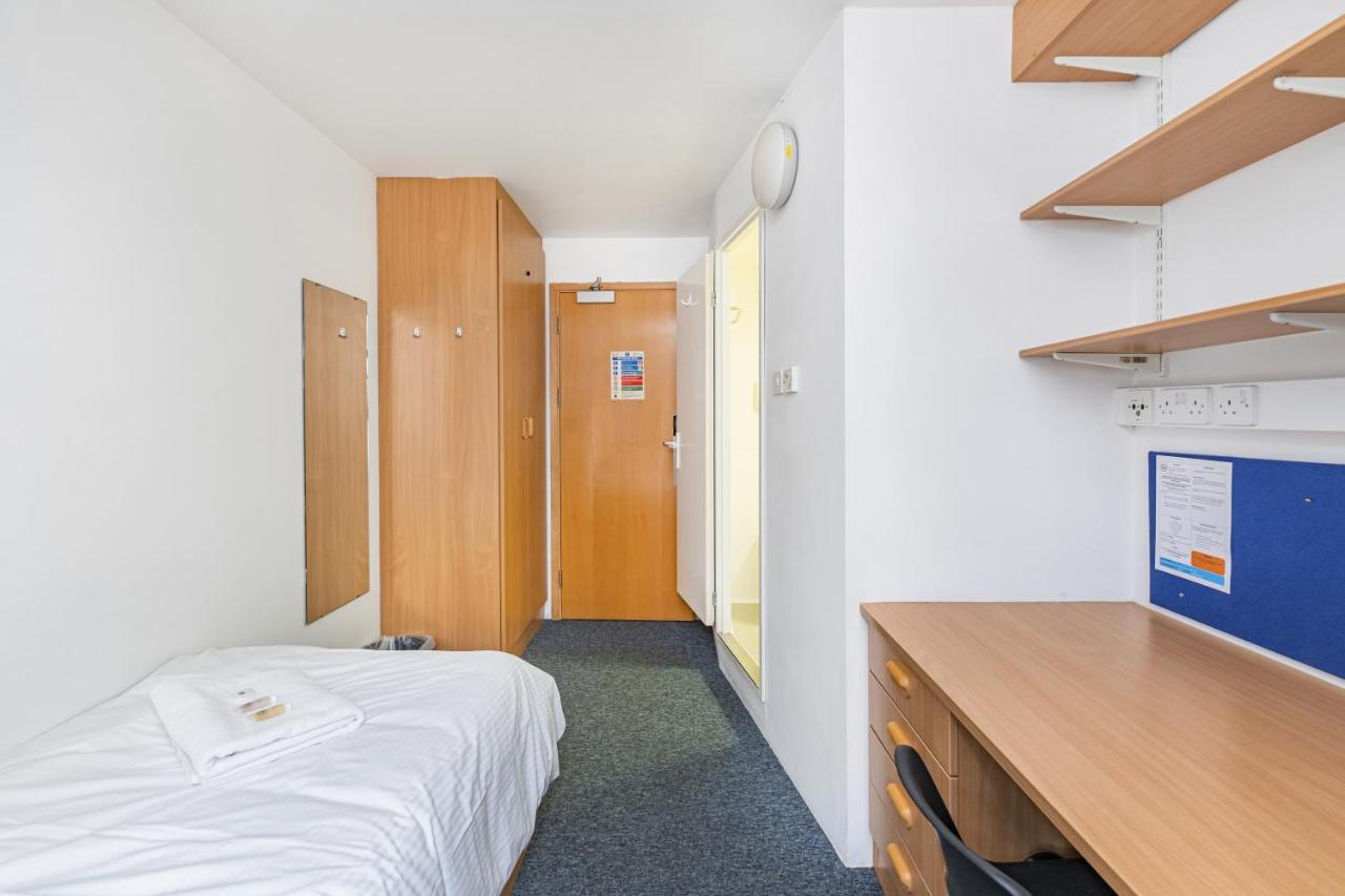 Vibrant Ensuite Rooms, Hatfield - Sk 外观 照片